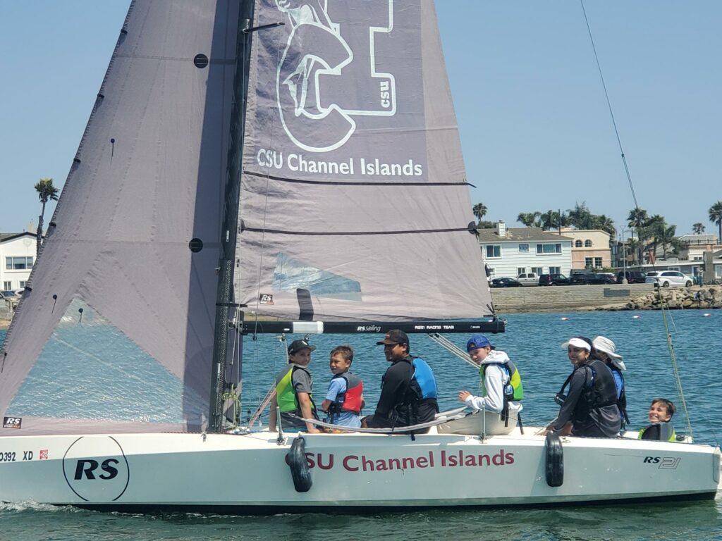 Group sailing RS21